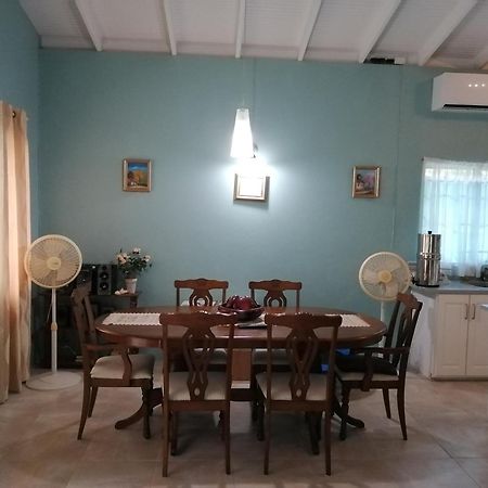 Bacolet Oasis Villa Скарбъро Екстериор снимка